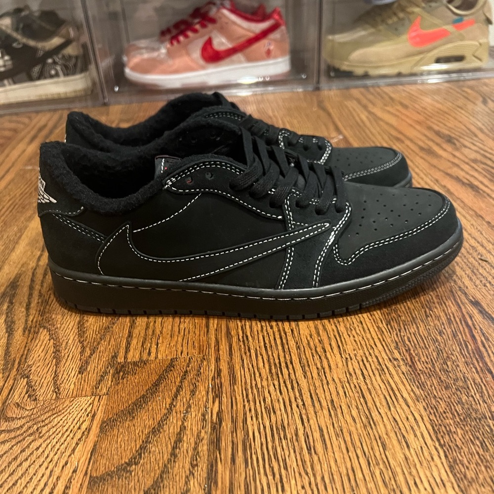 Jordan 1 Retro Low OG SP
Travis Scott Black Phantom